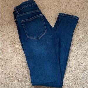 High Waisted Jeans